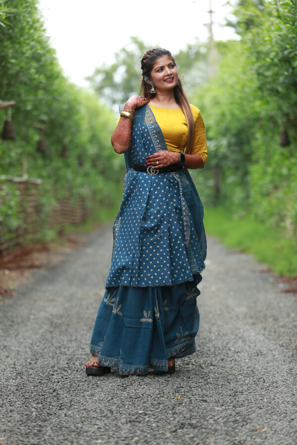 indigo color pure hand woven ajrakh kota doria saree - Image 3